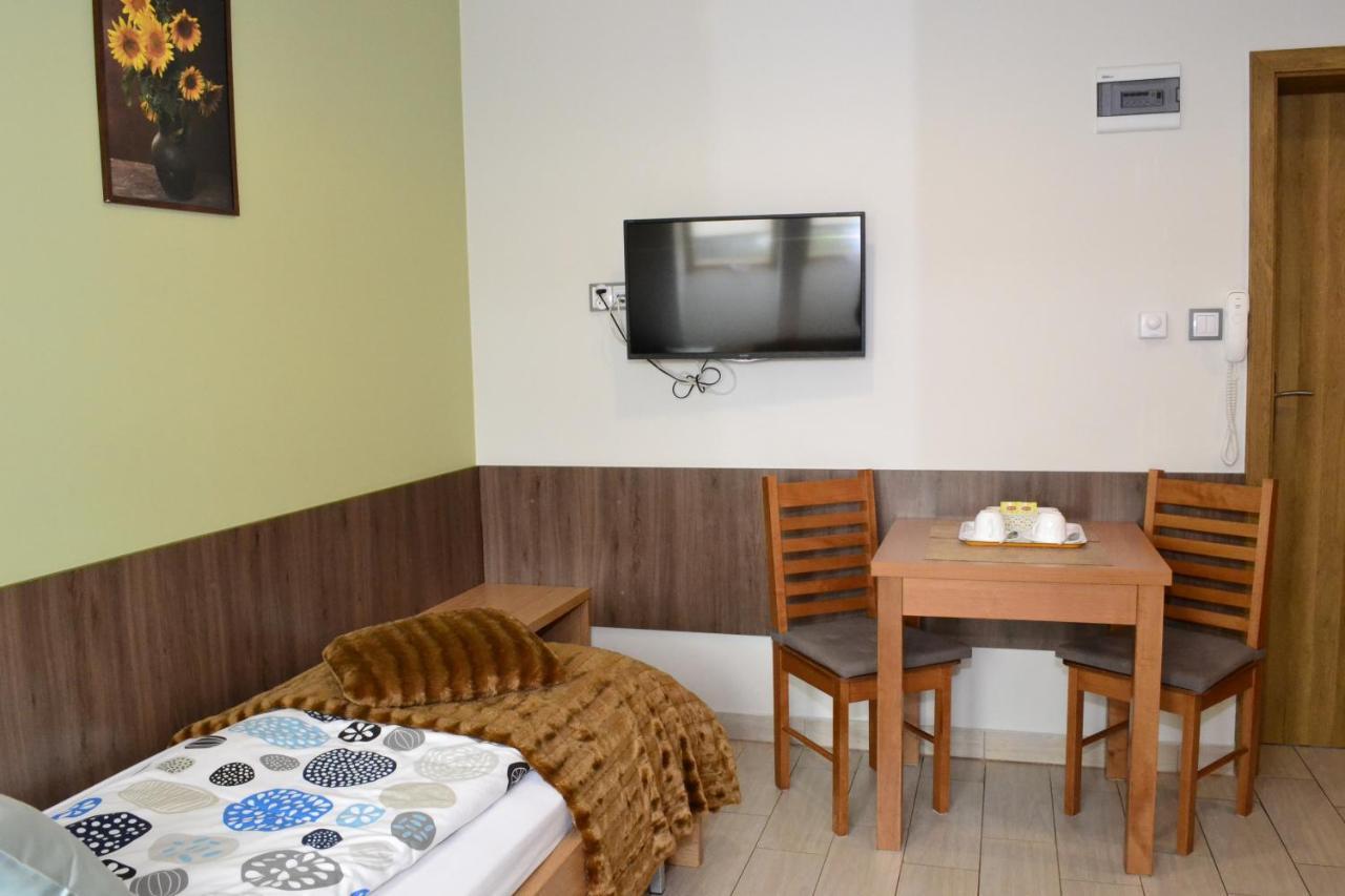Comfort-24 Plus Słupca Extérieur photo