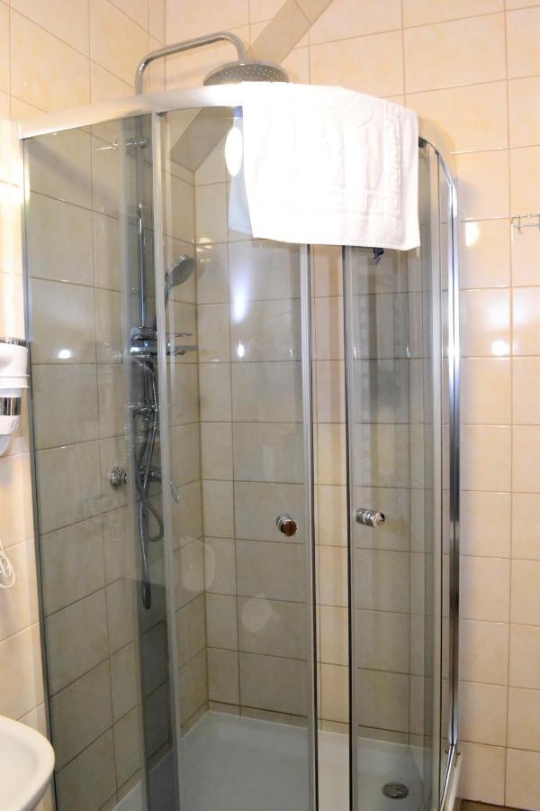 Comfort-24 Plus Słupca Extérieur photo