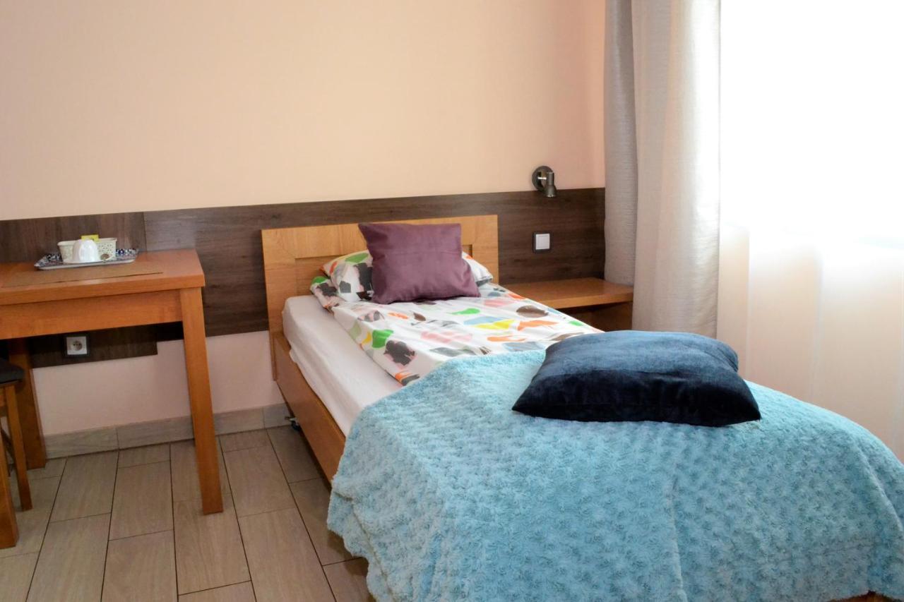 Comfort-24 Plus Słupca Extérieur photo