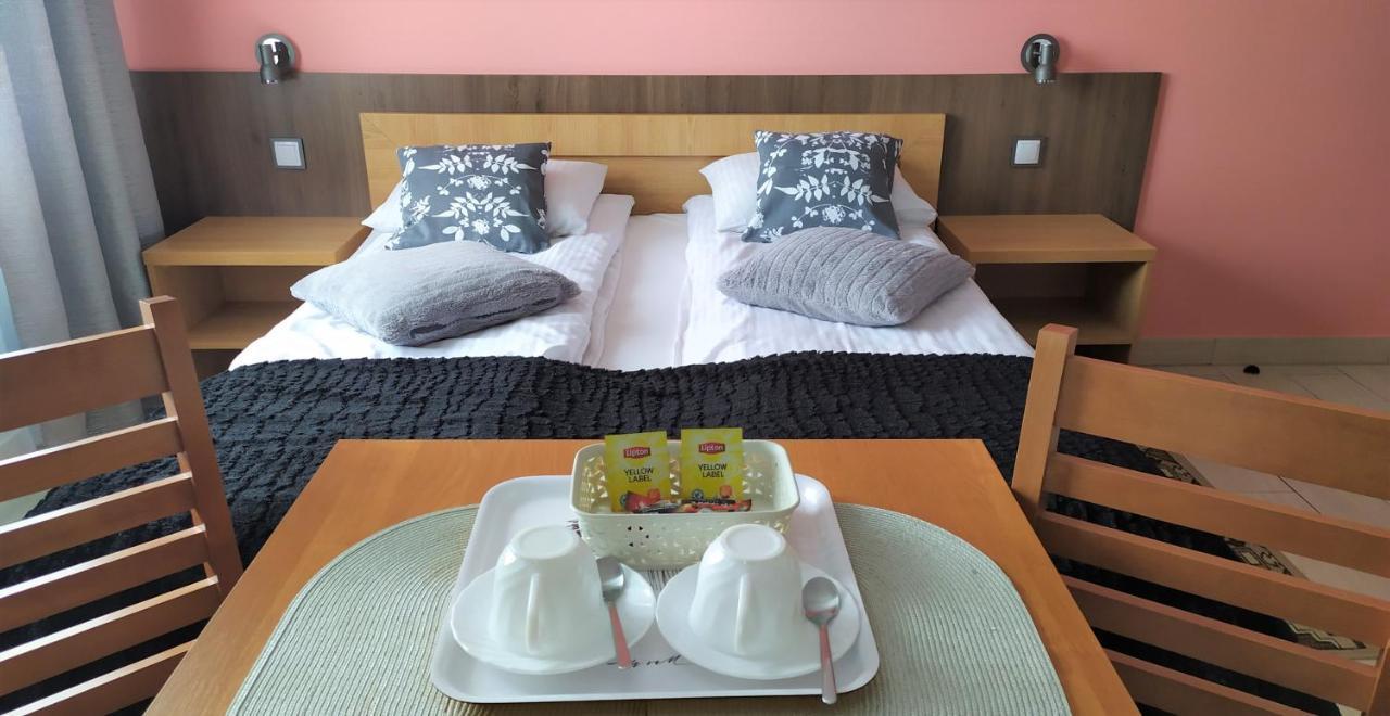 Comfort-24 Plus Słupca Extérieur photo