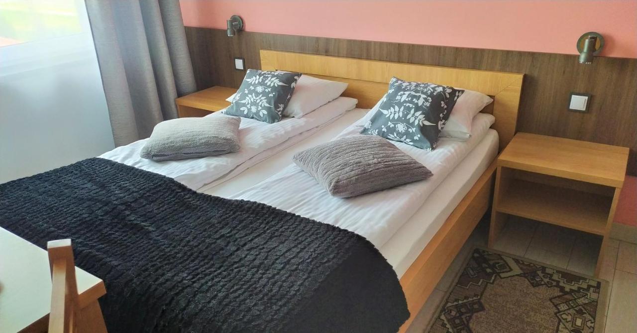 Comfort-24 Plus Słupca Extérieur photo